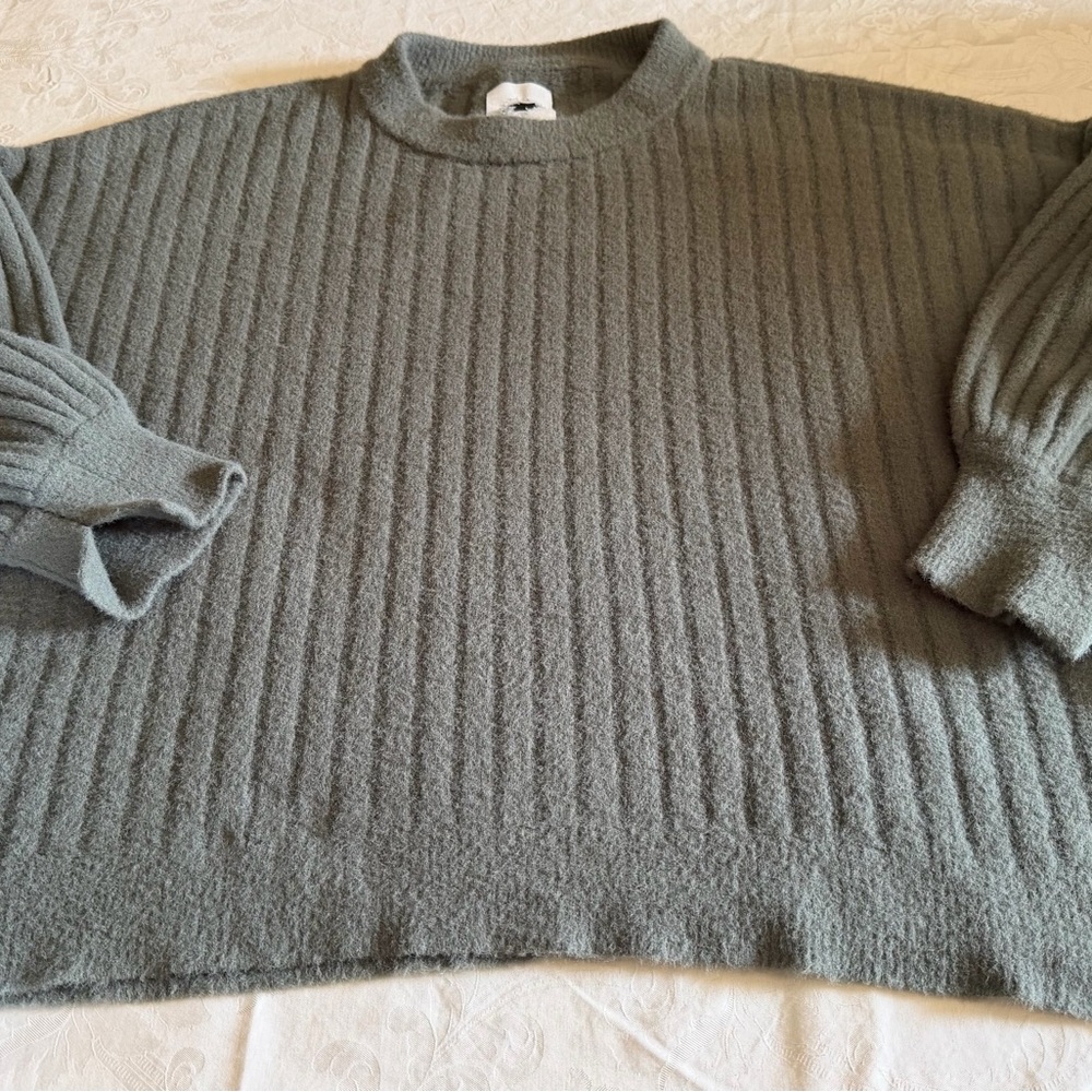 aerie Cozy Oversized Ribbed Crewneck Sweater in Sage Green
